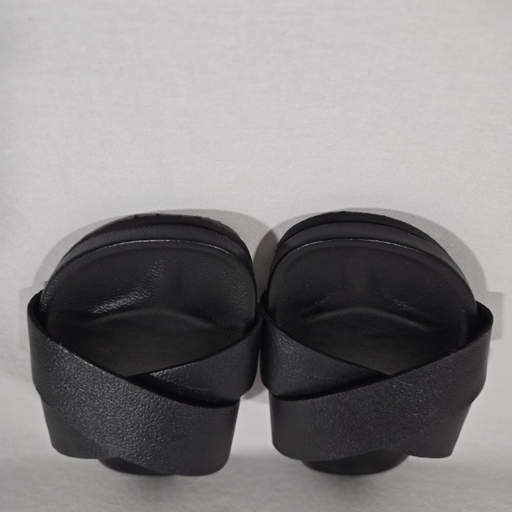 SEYCHELLES Minimalist Lighthearted Slides BLACK Leather Sandals Women's Size 9. - Picture 8 of 17